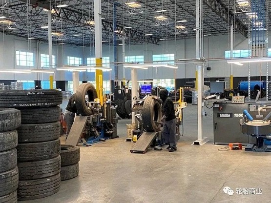 汽車上游零部件產(chǎn)業(yè)都在負(fù)重前行 汽車上游零部件產(chǎn)業(yè)都在負(fù)重前行