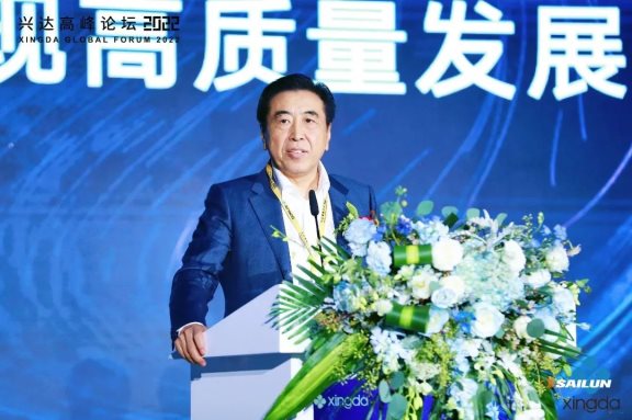 國橡中心主任、賽輪集團黨委書記、董事長袁仲雪