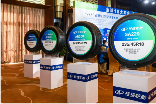 其中SPORT MASTER、GRIP MASTER C/S、AR200等高科技乘用車輪胎產(chǎn)品 其中SPORT MASTER、GRIP MASTER C/S、AR200等高科技乘用車輪胎產(chǎn)品
