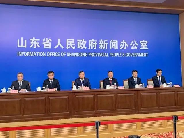 《2022年“穩(wěn)中求進”高質(zhì)量發(fā)展政策清單(第一批)》