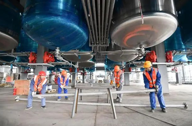 亞士創能新工廠即將投產:年產60萬噸建筑涂料,年產值50億 亞士創能新工廠即將投產:年產60萬噸建筑涂料,年產值50億