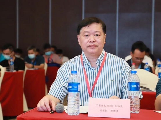 廣東省膠粘劑行業(yè)協(xié)會(huì)秘書(shū)長(zhǎng)龐維凌 廣東省膠粘劑行業(yè)協(xié)會(huì)秘書(shū)長(zhǎng)龐維凌