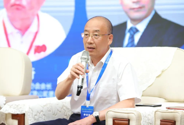 常州市涂料協(xié)會會長、中海油常州涂料化工研究院有限公司副總經(jīng)理王留方 常州市涂料協(xié)會會長、中海油常州涂料化工研究院有限公司副總經(jīng)理王留方