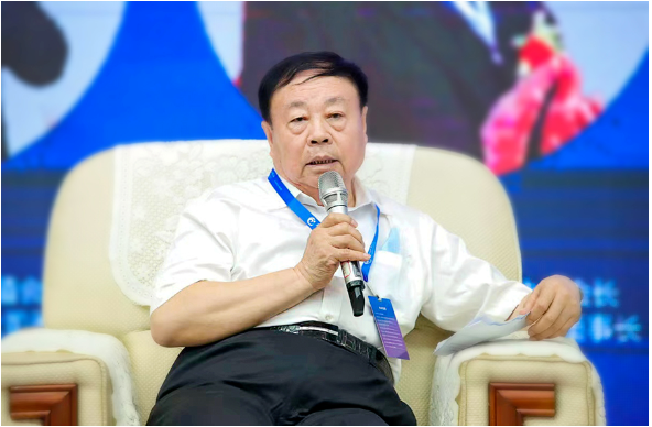 河北省粘接與涂料行業(yè)協(xié)會(huì)會(huì)長、衡水新光董事長田立壯 河北省粘接與涂料行業(yè)協(xié)會(huì)會(huì)長、衡水新光董事長田立壯