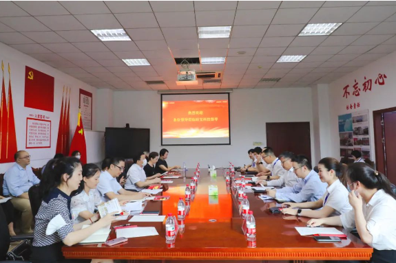 中國上市公司協(xié)會(huì)黨委書記柳磊一行蒞臨硅寶科技調(diào)研 中國上市公司協(xié)會(huì)黨委書記柳磊一行蒞臨硅寶科技調(diào)研
