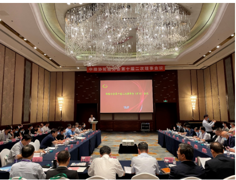  沈金榮在報告中指出，輪胎行業要穩中求進調結構，去除低端過剩產能，提高經濟運行質量，提高供給質量;鼓勵優秀有實力的企業進行戰略布局;建設世界一流企業，重視人才培養和合作;以綠色低碳為抓手，重在節能降耗，實現行業整體升級;大力推進智能技術等創新驅動;優化市場環境，倡導公平競爭與行業自律，實施品牌建設，實現健康發展。