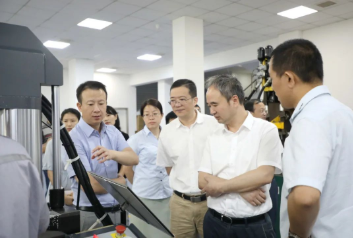 寧波市科技局黨組成員、副局長陳善福蒞臨建新開展“三強(qiáng)三促”專項(xiàng)調(diào)研