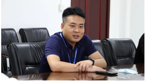 王敏董事長針對當前疫情防控及生產經營情況做了專項匯報。他表示,下一步,耐斯特炭黑公司將認真落實各級政府及集團公司疫情防控要求,切實增強疫情防控責任感、使命感,高效有序推進核酸檢測“應檢盡檢”,織密織牢堅固防線,切實防范疫情輸入和傳播風險。 王敏董事長針對當前疫情防控及生產經營情況做了專項匯報。他表示,下一步,耐斯特炭黑公司將認真落實各級政府及集團公司疫情防控要求,切實增強疫情防控責任感、使命感,高效有序推進核酸檢測“應檢盡檢”,織密織牢堅固防線,切實防范疫情輸入和傳播風險。