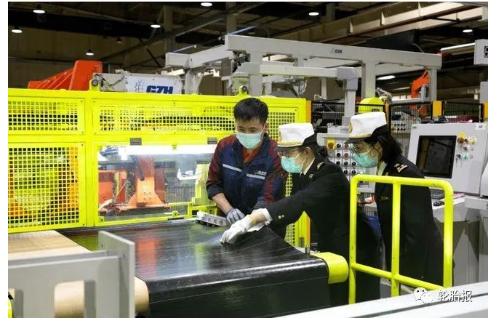 進出兩旺 榮成與泰國橡膠輪胎貿易形勢喜人 進出兩旺 榮成與泰國橡膠輪胎貿易形勢喜人