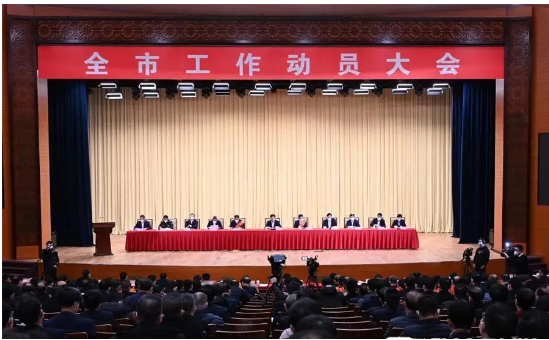 豪邁集團董事長獲政府嘉獎 提出企業發展五個新增長點 豪邁集團董事長獲政府嘉獎 提出企業發展五個新增長點