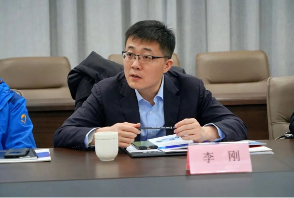 深交所培訓(xùn)中心副主任龔劍表示認(rèn)可華凌穩(wěn)健發(fā)展，腳踏實(shí)地的經(jīng)營(yíng)理念，希望加強(qiáng)企業(yè)科研創(chuàng)新屬性，抓住注冊(cè)制改革的機(jī)遇，申報(bào)上市成功。