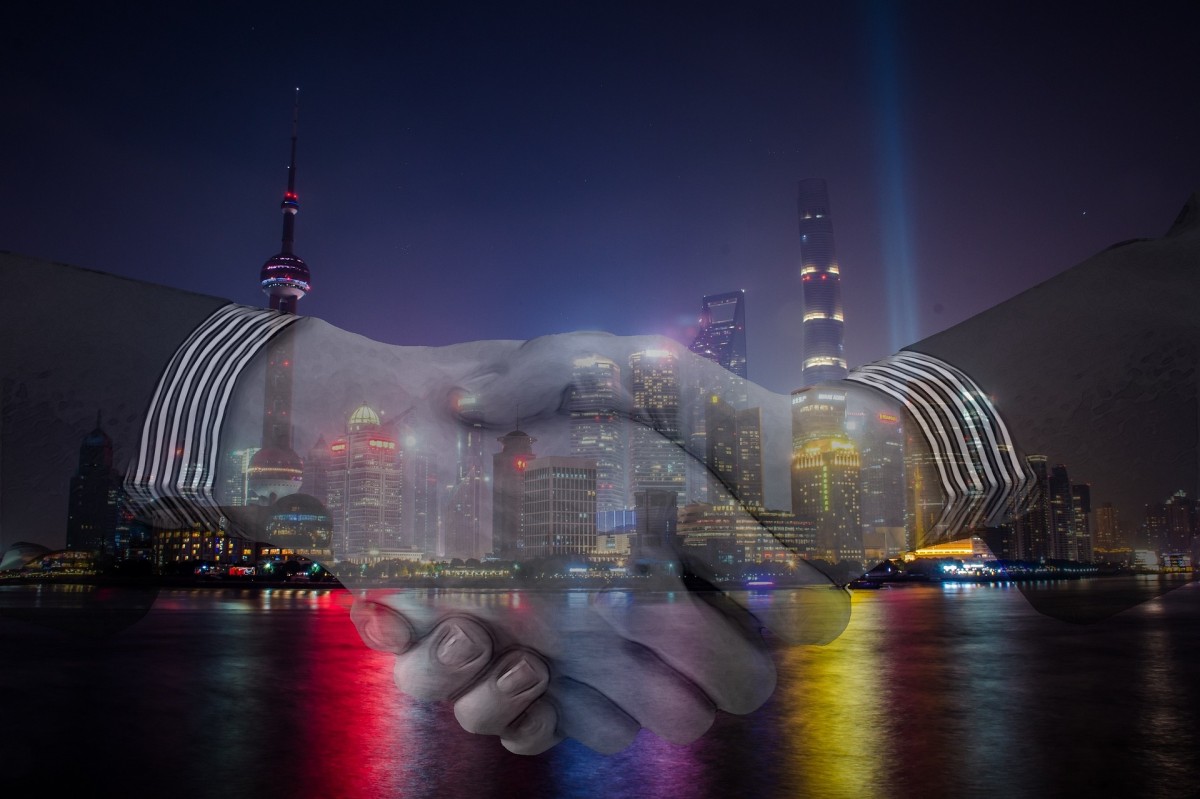 中國興達鋼簾線集團和大陸集團在興達鋼簾線(泰國)有限公司簽署了一份戰略合作協議。這項協議是雙方在全球鋼制品采購方面進一步深化合作的重要舉措，也是興達鋼簾線在海外擴張的又一重要里程碑。