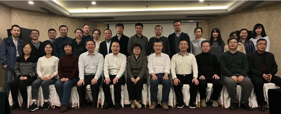 結合“征求意見稿”內容，與會專家對標準文本進行了充分的討論，對各細分專業污染物產污節點進行了明確。同時，針對污染預防方面，重新界定了工藝范圍，優化了工藝技術。重點討論了末端的收集和治理，分別進行了可行技術及相關參數的討論和確定，最終達成了一致意見。