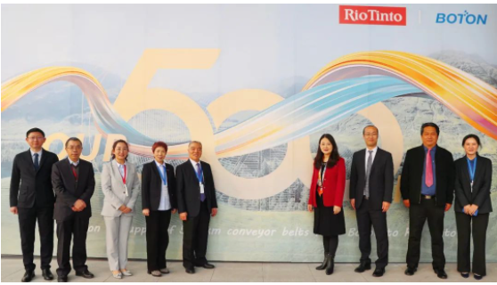 寶通科技還積極回收和利用廢舊物品，為環保事業貢獻力量。例如，寶通科技將于今年年內在澳大利亞西海岸建立全球第一家廢舊橡膠產品回收工廠，利用廢舊橡膠進行資源回收和再利用，為環境保護事業出一份力。