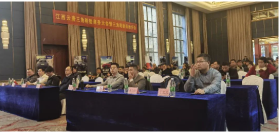 2022年，面對疫情反復出現，南方高溫暴雨，市場需求下滑等嚴峻挑戰，三角輪胎乘用車胎銷售團隊與各地經銷商團結一心、砥礪前行，克服各種困難，最終取得了出色的市場業績。