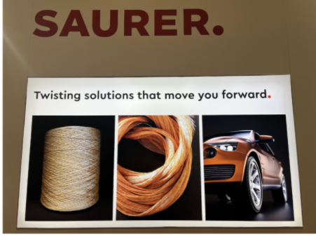 Saurer Twisting公司展示了CableCo<i></i>nder CC5，用于制造高質(zhì)量簾線的現(xiàn)代化設(shè)備。CC5具有優(yōu)化的螺紋球囊直徑和減小的心軸規(guī)格，所需空間較小，但可提高生產(chǎn)率。在線監(jiān)測質(zhì)量參數(shù)可確保滿足高質(zhì)量輪胎簾線的要求，通過使用現(xiàn)代自動引導車技術(shù)提高包裹運輸?shù)男省Ｔ摴具€提供了CableCo<i></i>nder CC5-TFO和CC5-3PLY的詳細信息，用于生產(chǎn)紗線和三層輪胎簾線。
