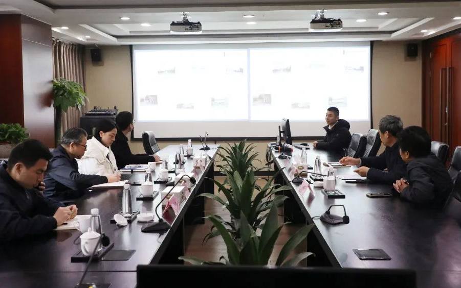 寧波市科協(xié)原主席陳文輝、副主席施英等一行日前到訪建新趙氏科技有限公司進(jìn)行指導(dǎo)。