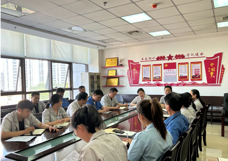 據了解，檢測中心還計劃按照安全生產工作計劃，認真執行安全生產月的相關活動，全力防范各類安全隱患，確保安全運行，為全體職工創造和諧的安全檢測環境，為公司下半年的工作奠定堅實的基礎。