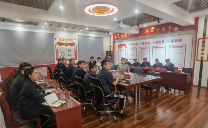 黑貓集團總工程師徐熠一行蒞臨烏海黑貓調研