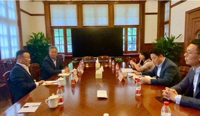 卡博特公司全球執行副總裁拜會上海市外辦主任