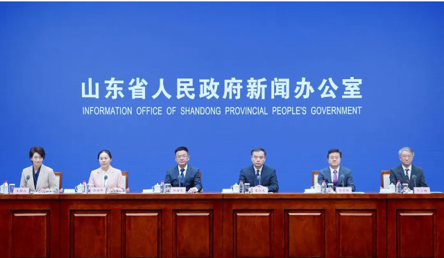 山東省政府新聞辦在濟南舉行新聞發布會，就山東省科技成果轉化工作情況進行了介紹，并回答記者提問。
