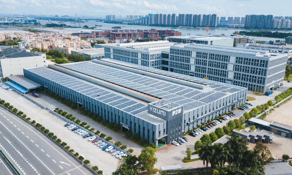 伊之密發布2023年半年度報告，報告期內，伊之密實現營業收入19.61億元，同比增長2.14%。實現歸屬于上市公司股東的凈利潤2.51億元，同比增長4.73%。實現歸屬于上市公司股東的扣除非經常性損益的凈利潤2.42億元，同比增長9.92%。基本每股收益0.54元。