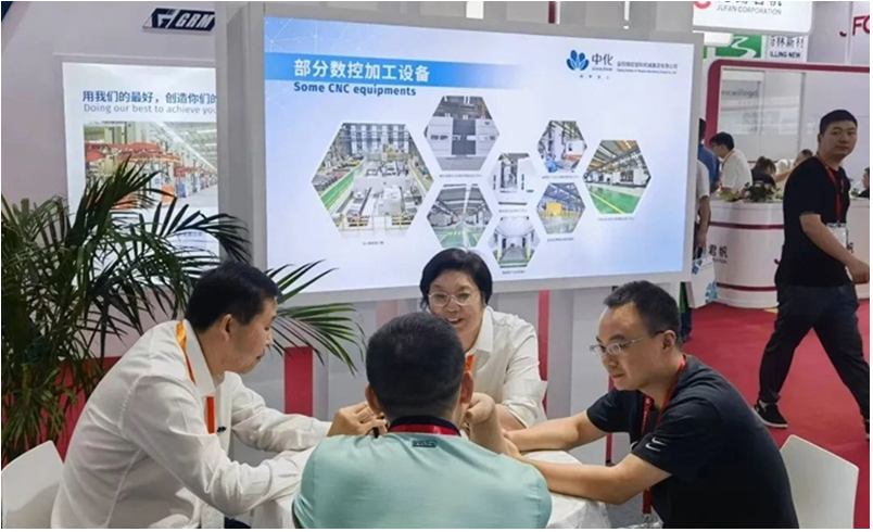 中國國際橡膠技術展覽會為益陽橡機提供了展示創新技術和拓展市場的平臺，同時也為行業內的合作與交流搭建了重要的橋梁。