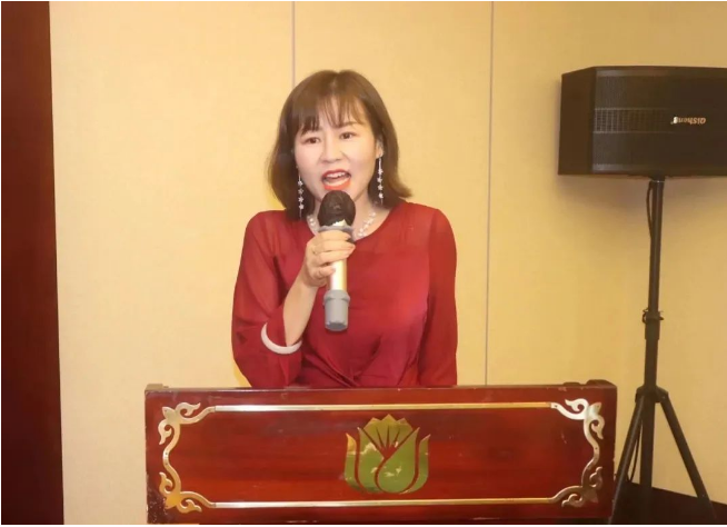 在儀式上，研究院執行院長王敬向與會嘉賓詳細介紹了研究院的發展規劃和核心價值。他指出，當前國內涂料市場面臨著內卷的“死循環”，要打破這一局面需要涂料上下游產業技術人員的共同努力，需要環境友好型涂裝產品的革新機會，以及有信心的破局者的合作。研究院的核心價值包括為用漆企業提供整體涂裝解決方案、常態化技術交流會以及產業鏈融合，共同推動新技術、新產品、新應用等方面的發展，解決環保替代或制約問題。