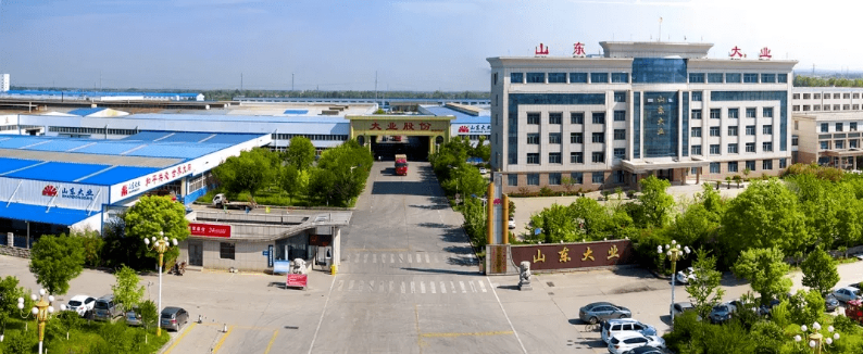 大業股份的客戶群體廣泛，包括了國內知名的輪胎制造商如中策橡膠、玲瓏輪胎、賽輪輪胎等，還有一些國際輪胎制造商如米其林、普利司通、固特異等。這個多元化的客戶群體使得公司在市場上擁有穩固的地位。