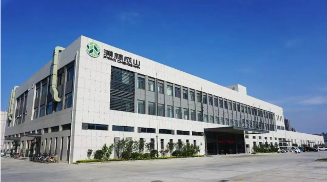 浦林成山公司發布了其半年報，披露了一系列令人振奮的成績和未來計劃。該公司計劃在2023年下半年啟動泰國輪胎生產基地三期項目，該項目旨在年產200萬條半鋼子午線輪胎。