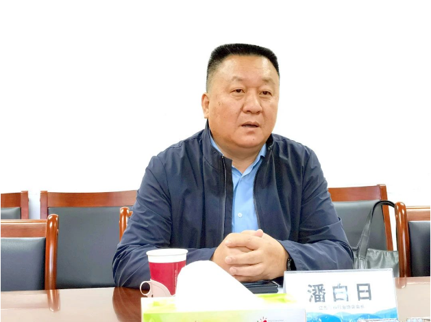 潘白日對中國涂料工業(yè)協(xié)會一直以來對江西省涂料行業(yè)協(xié)會的支持表示感謝，并介紹了江西省涂料行業(yè)協(xié)會的組織結(jié)構(gòu)和發(fā)展歷程。他表示，希望未來能夠繼續(xù)得到中國涂料工業(yè)協(xié)會的大力支持，加強雙方的合作，促進涂料行業(yè)的配套建設，走上健康、高質(zhì)量發(fā)展的道路。